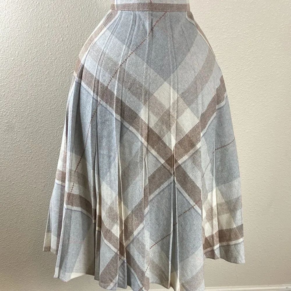 Vintage Woman Skirt Size 11